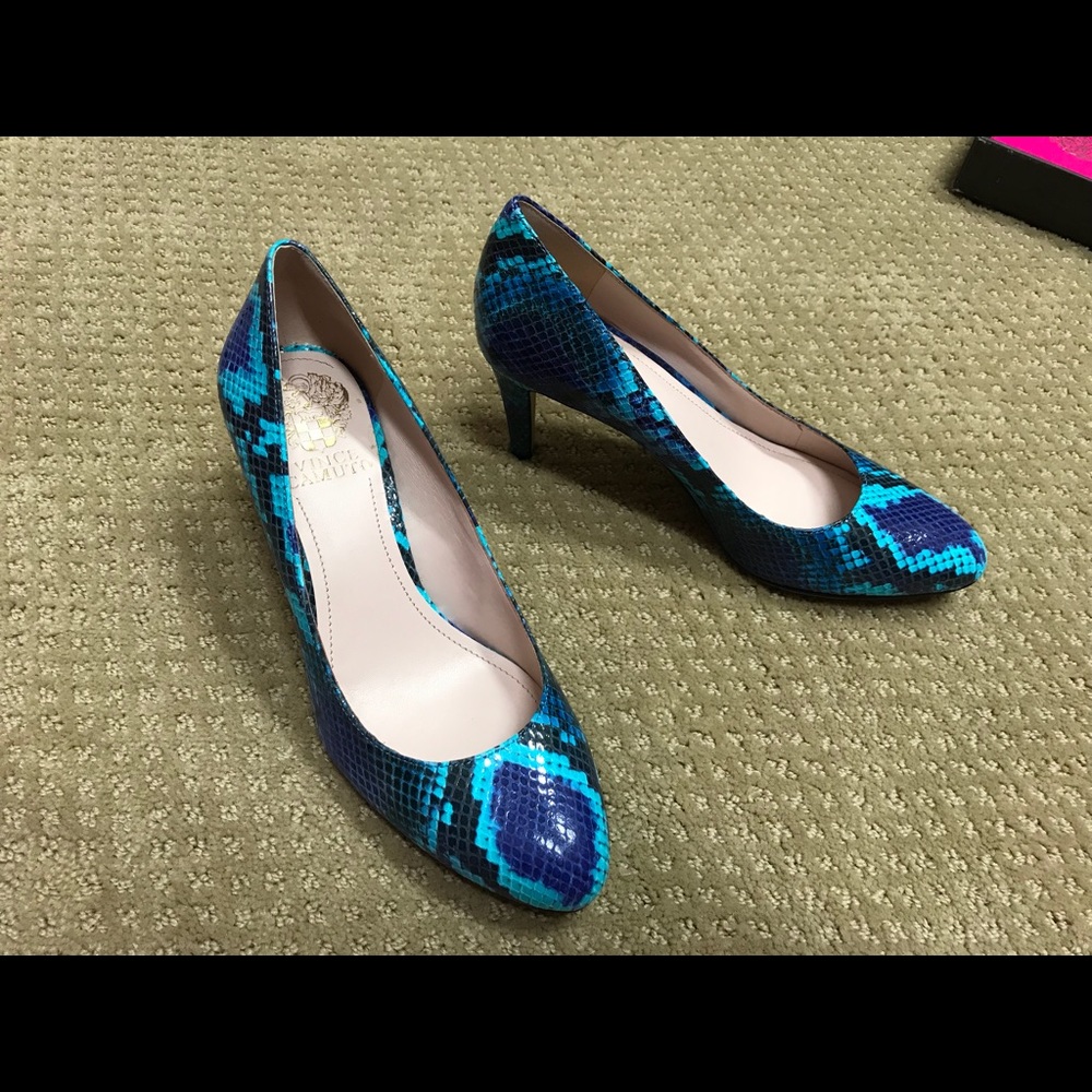 Vince Camuto 6